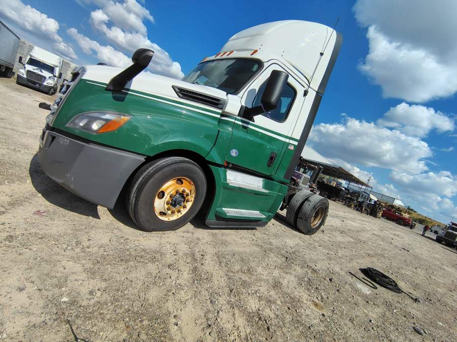 2019 Freightliner CASCADIA
