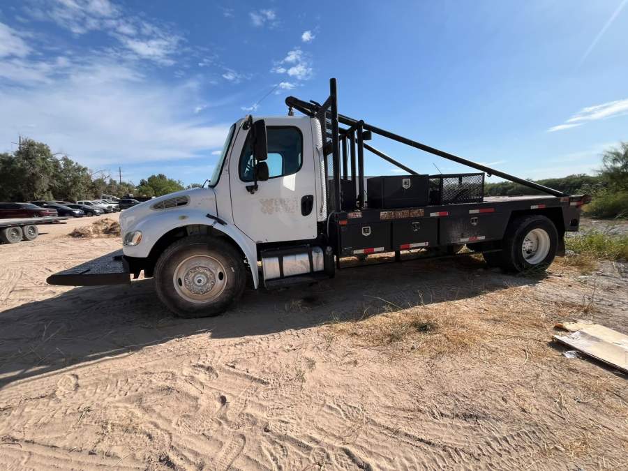2016 Freightliner M2
