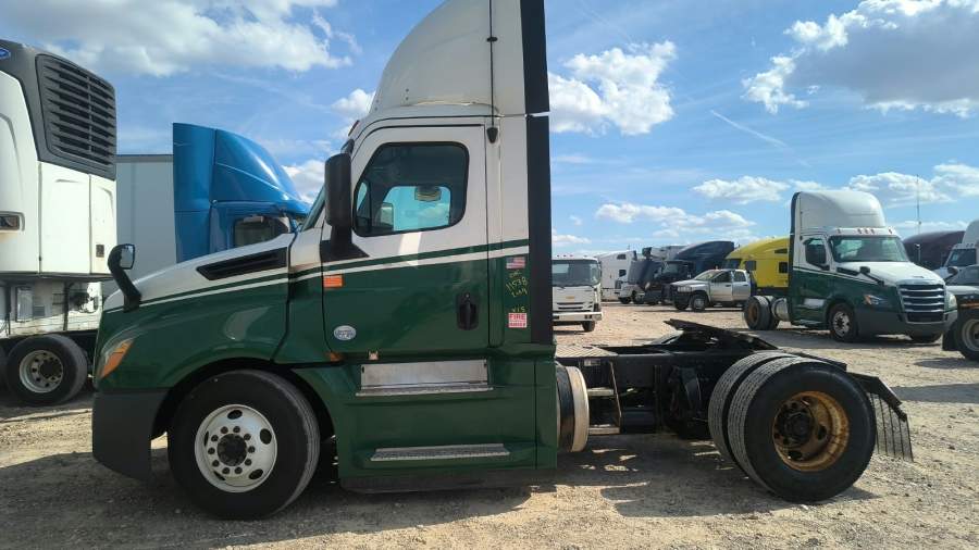 2019 Freightliner CASCADIA