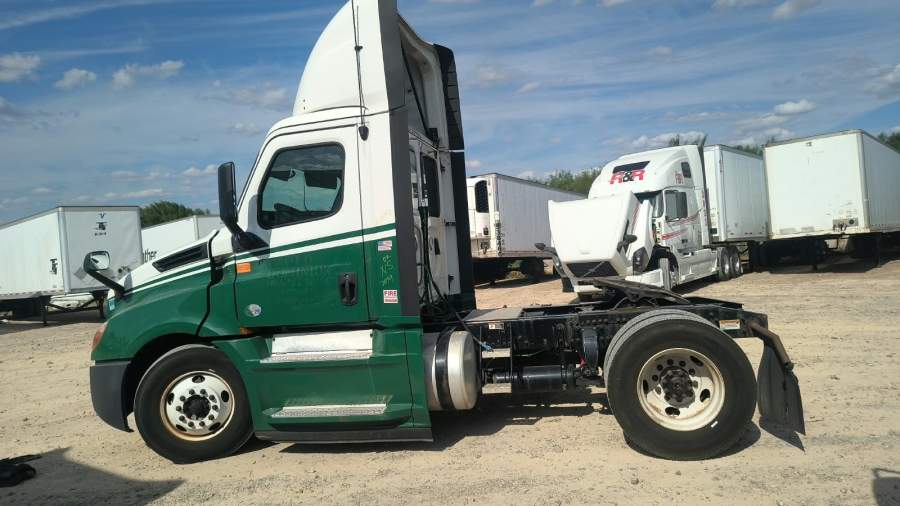 2019 Freightliner CASCADIA