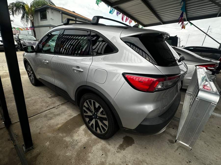 2020 Ford Escape