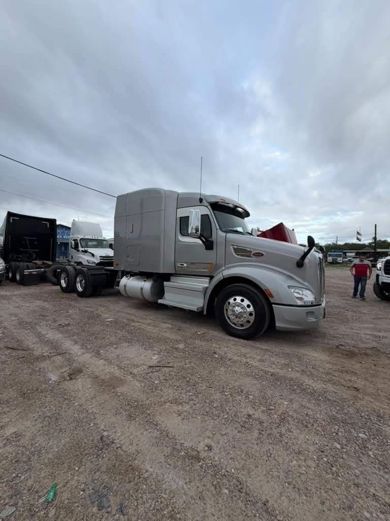 2020 Peterbilt 579