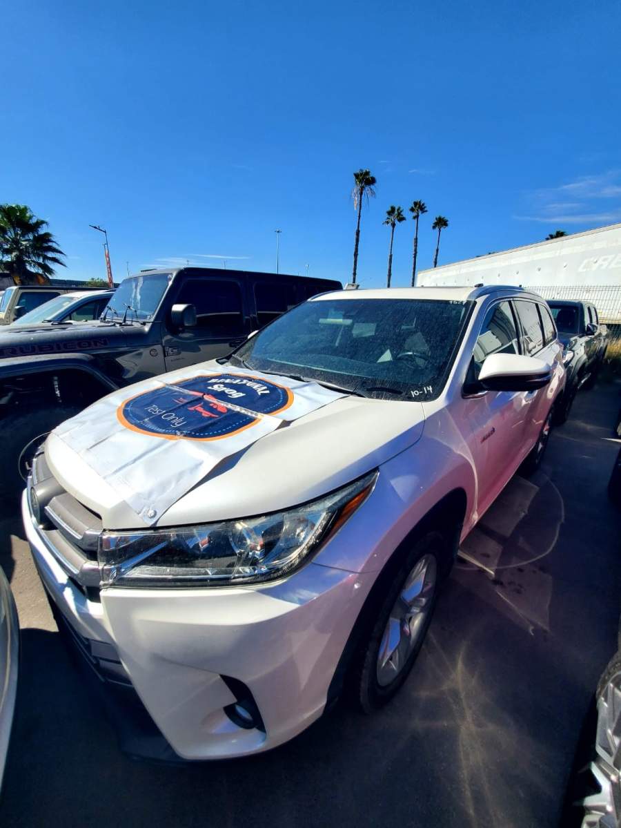 2019 Toyota Highlander Hybrid Limited /  Hybrid Limited