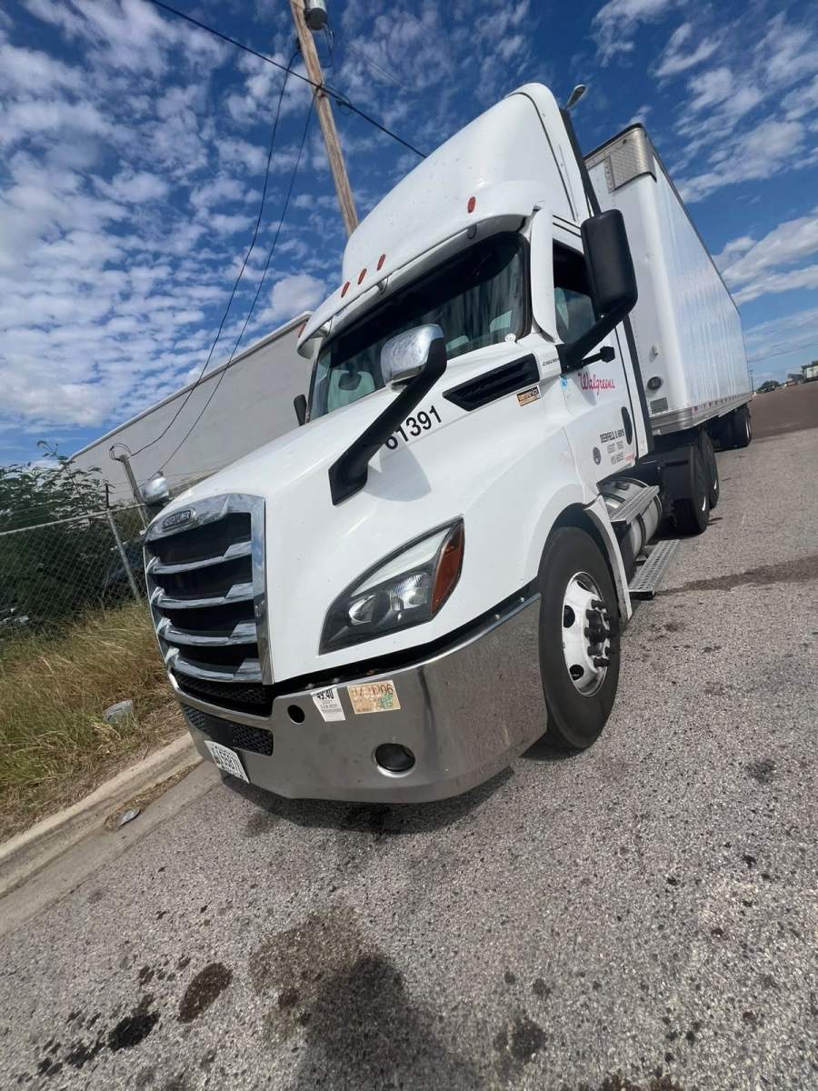 2021 Freightliner CASCADIA
