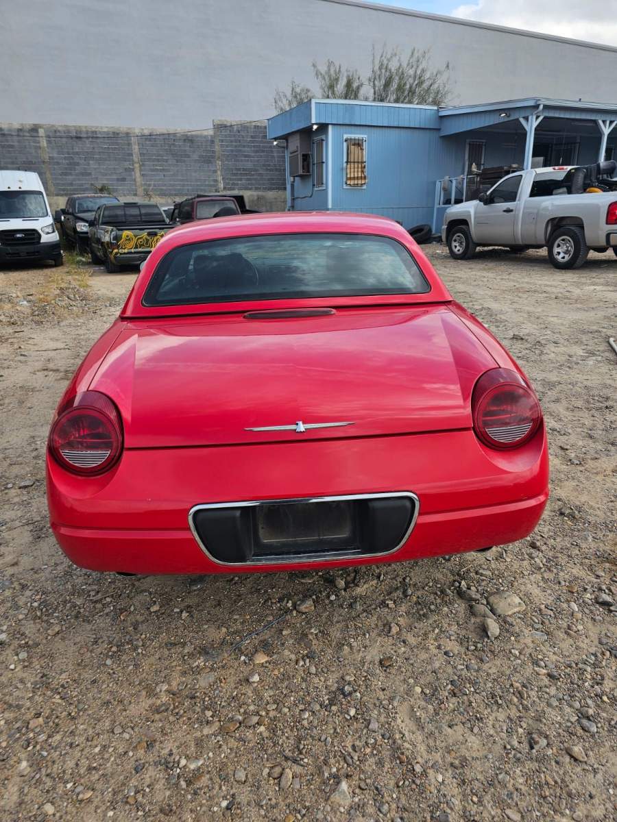 2002 Ford Thunderbird