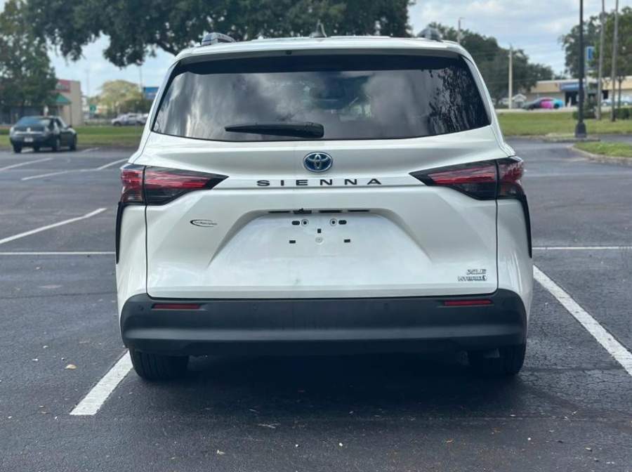 2021 Toyota Sienna