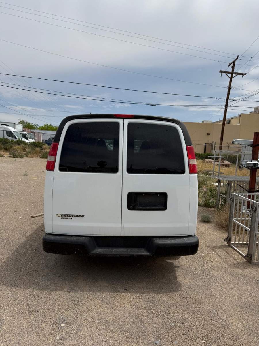 2016 Chevrolet Express 2500