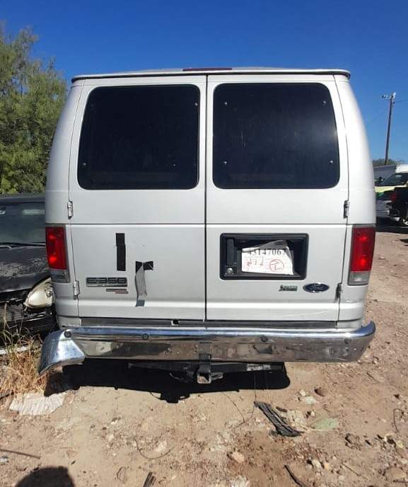 2010 Ford E-350 Super Duty