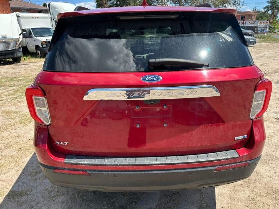 2020 Ford Explorer