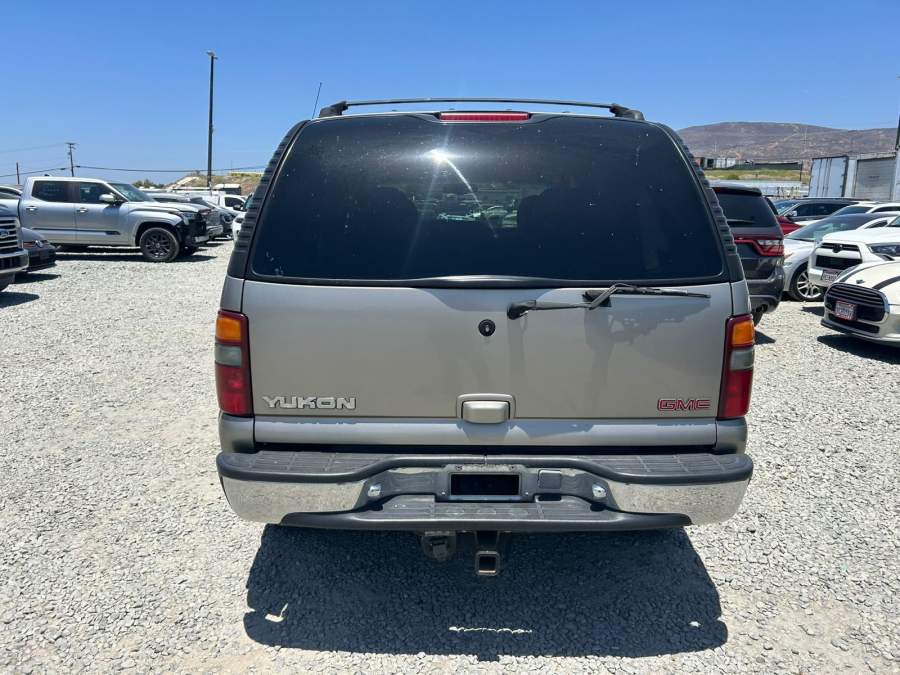 2001 GMC Yukon SLE