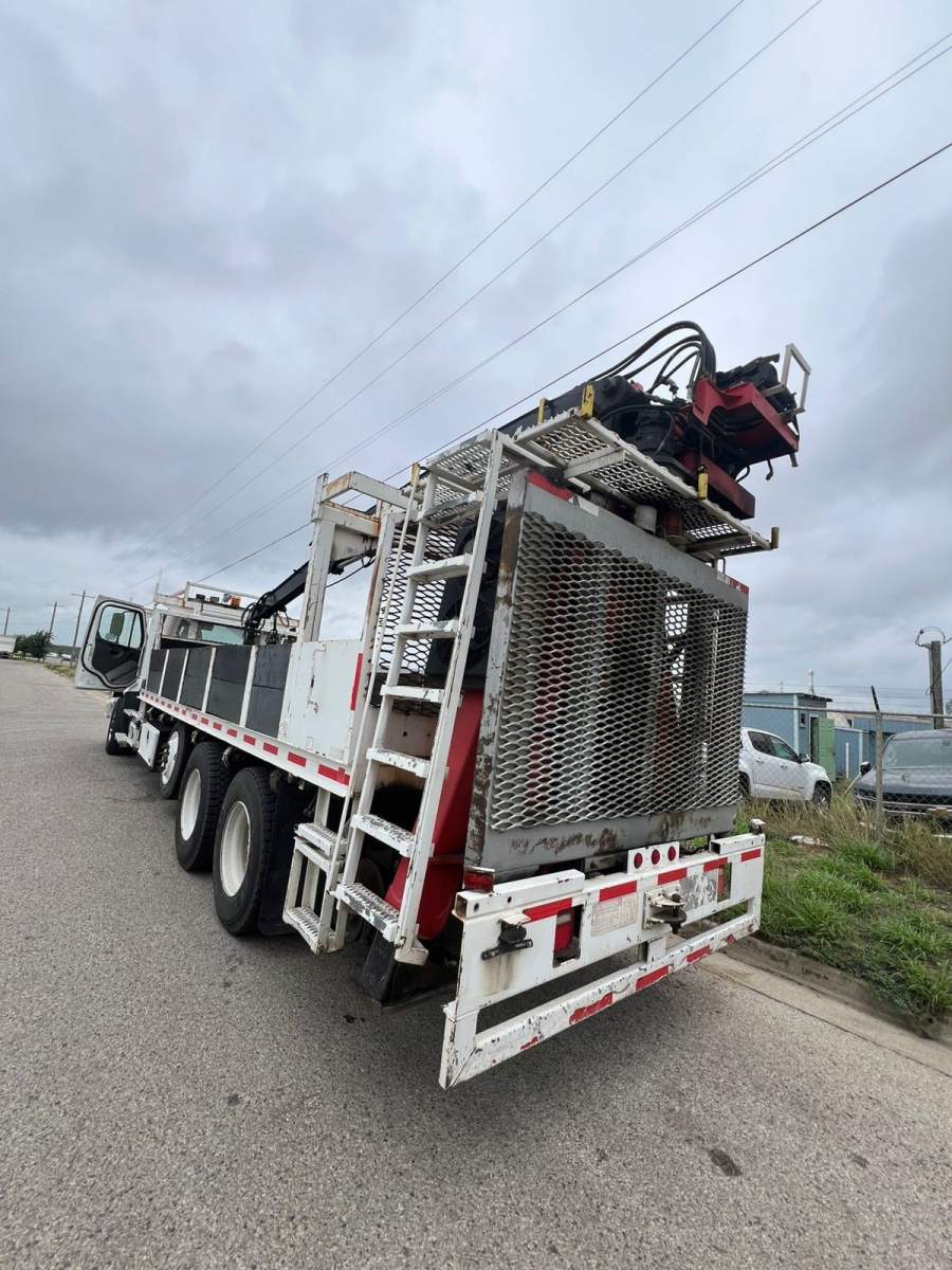 2016 Freightliner 114SD