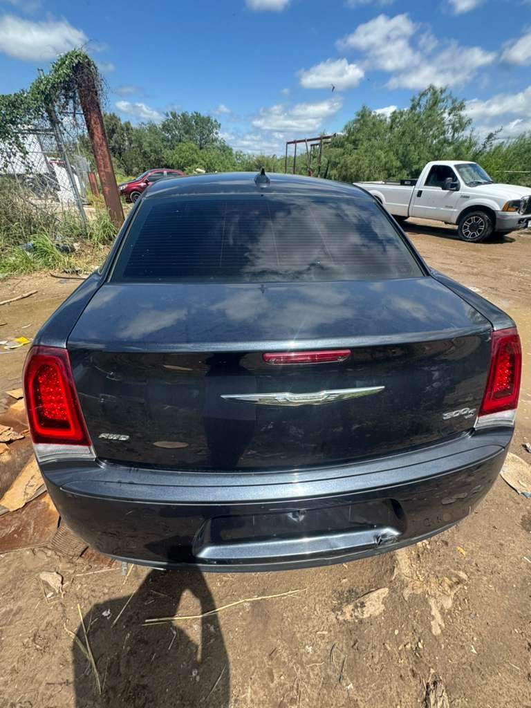 2019 Chrysler 300
