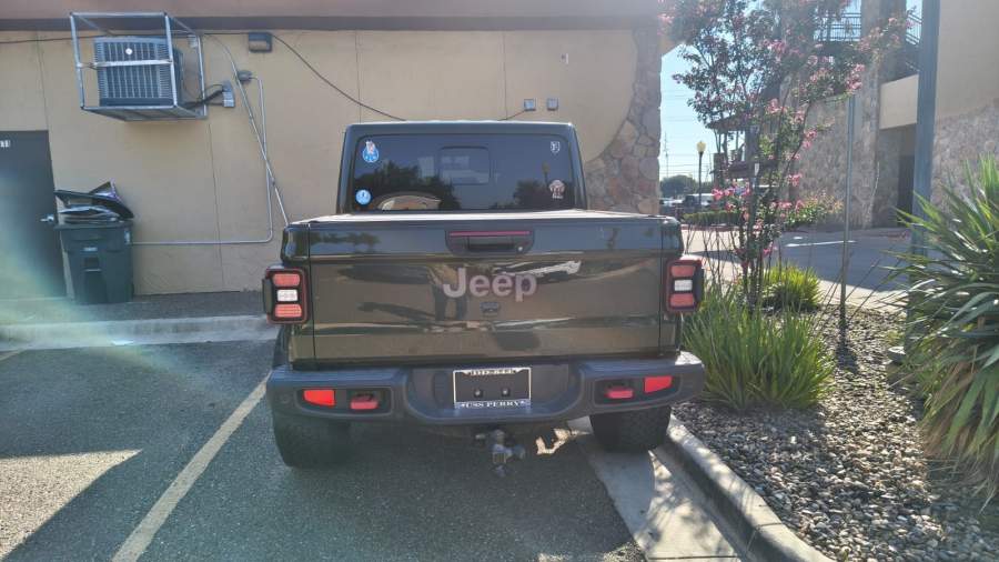 2021 Jeep Gladiator
