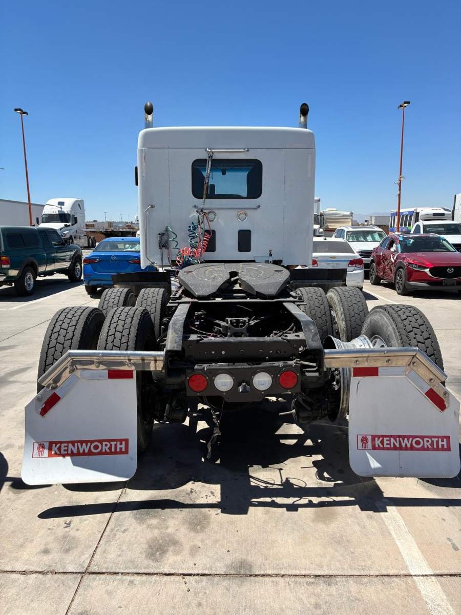 2022 Kenworth T880