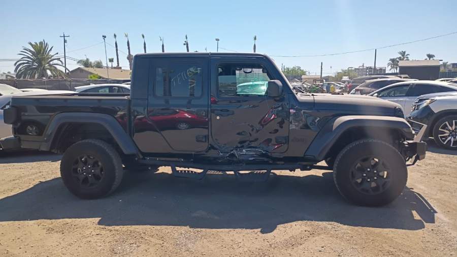 2021 Jeep Gladiator Willys Sport