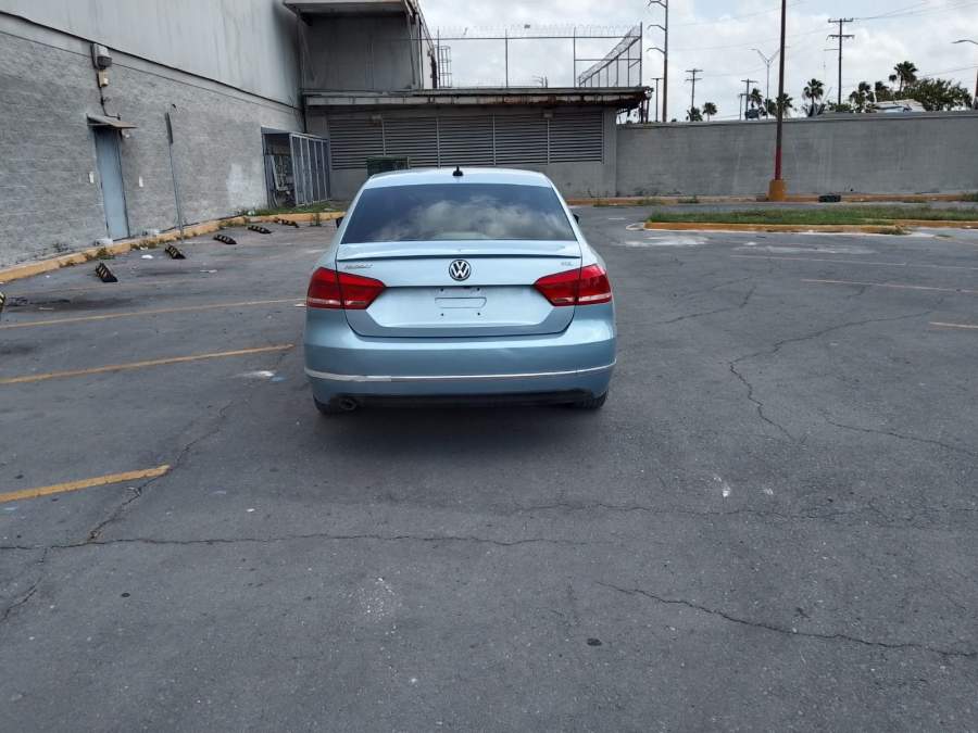 2013 Volkswagen Passat
