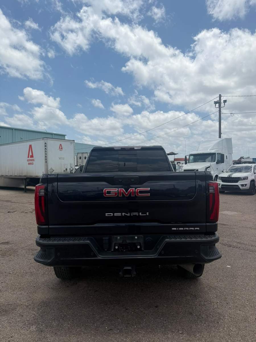 2024 GMC Sierra HD