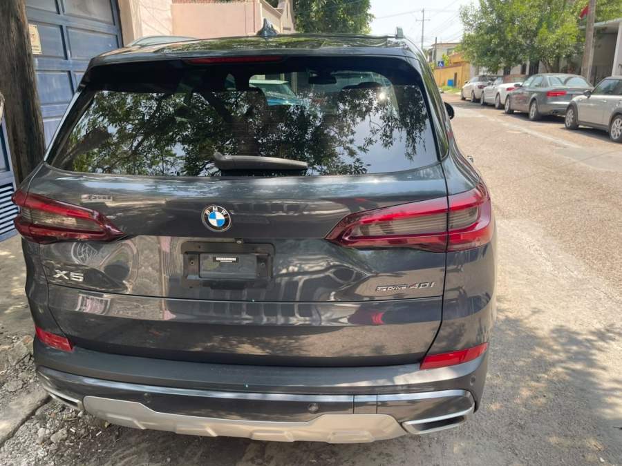 2022 BMW X5