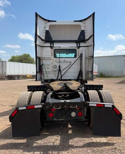 2019 Volvo Truck VNL