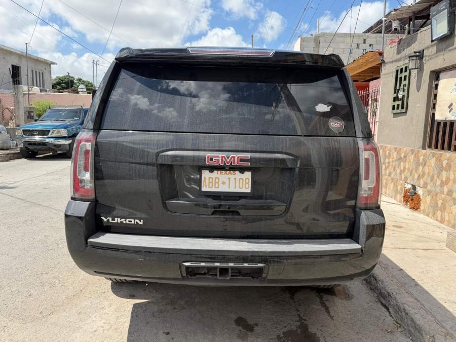 2016 GMC Yukon