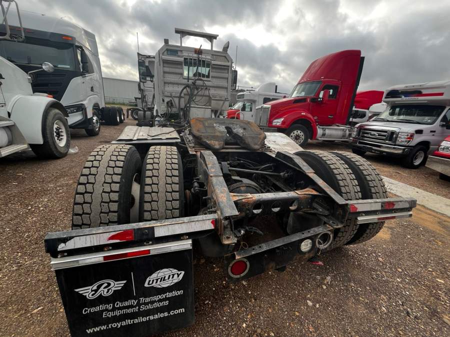 2016 International LF687