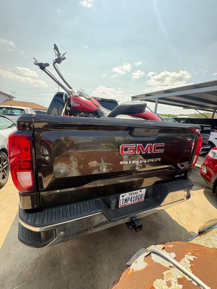 2019 GMC Sierra 1500  SLE