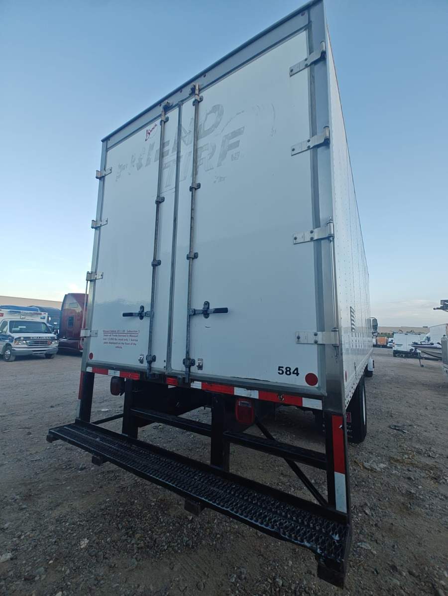 2019 Freightliner M2