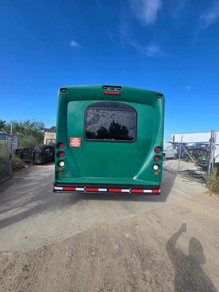 2017 Ford E-450