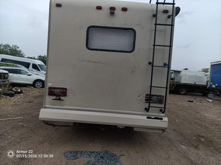 2015 Ford E-350 Super Duty