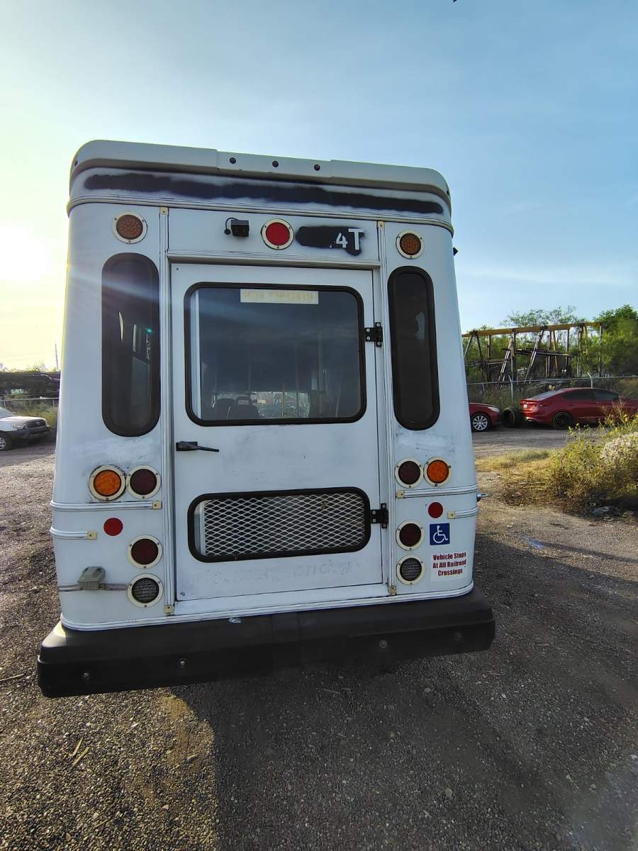 2017 Ford E-350