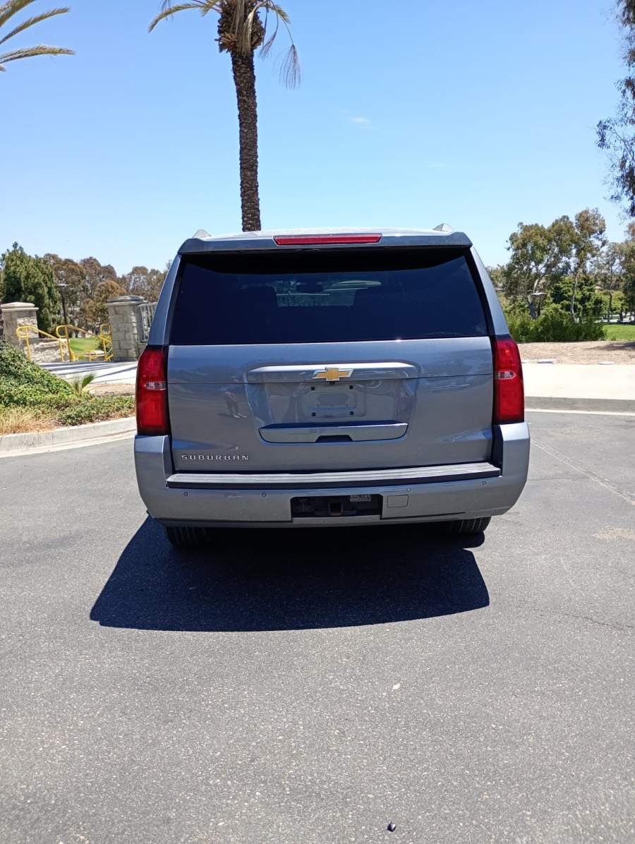 2020 Chevrolet Suburban LS