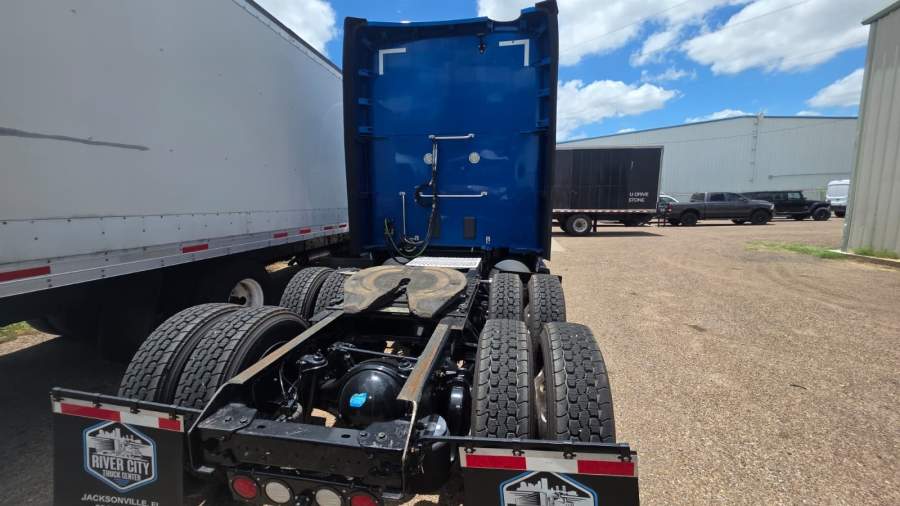 2022 Kenworth T680
