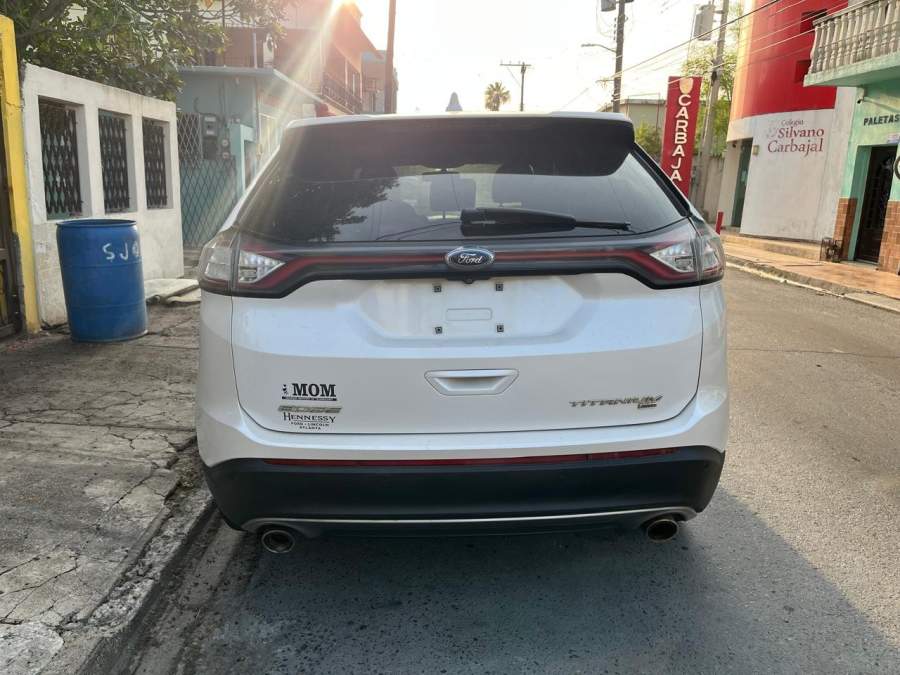 2016 Ford Edge