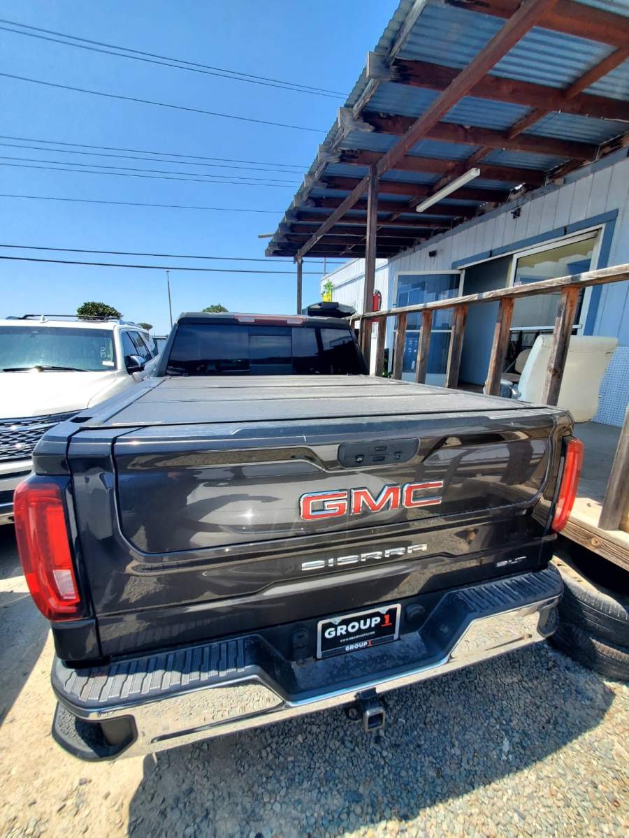 2020 GMC Sierra 1500 SLT