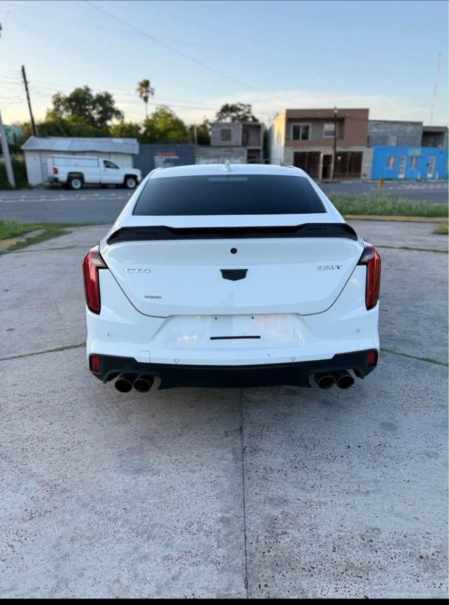2023 Cadillac CT4 Premium Luxury