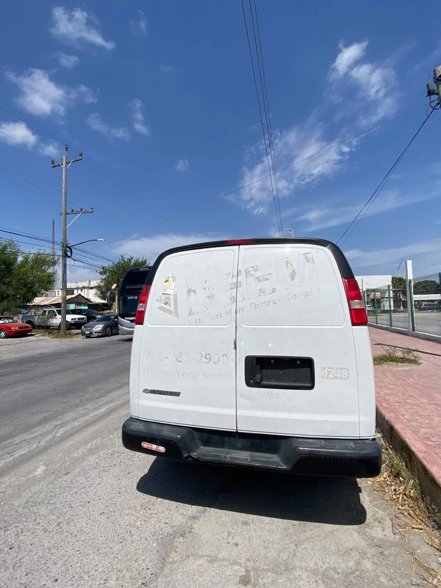 2019 Chevrolet Express 2500