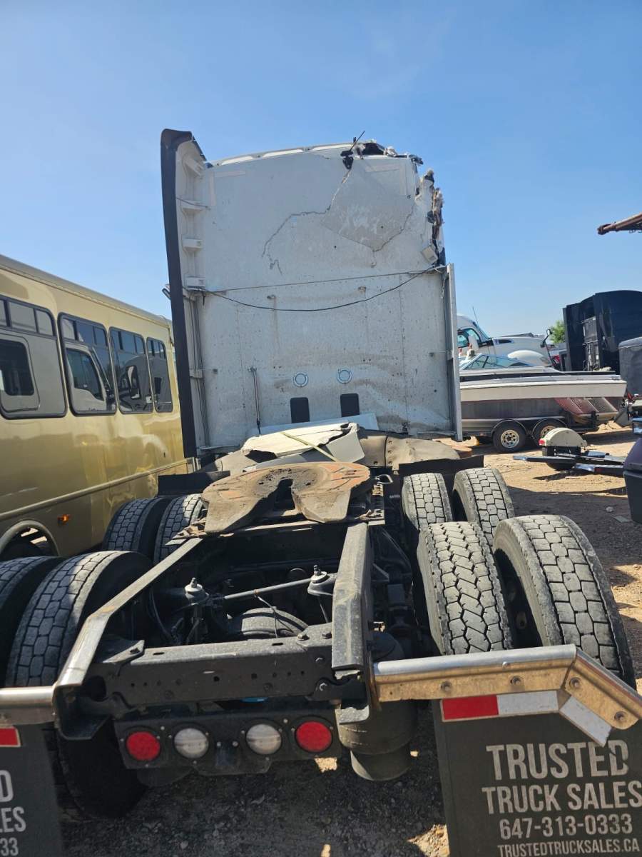 2023 Kenworth T680