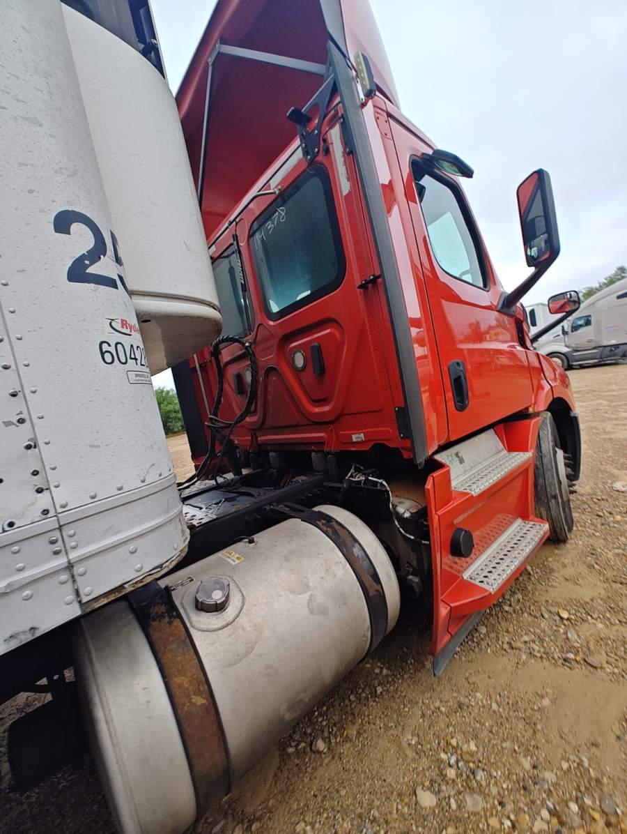 2019 Freightliner CASCADIA