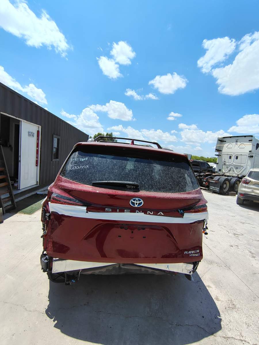 2021 Toyota Sienna