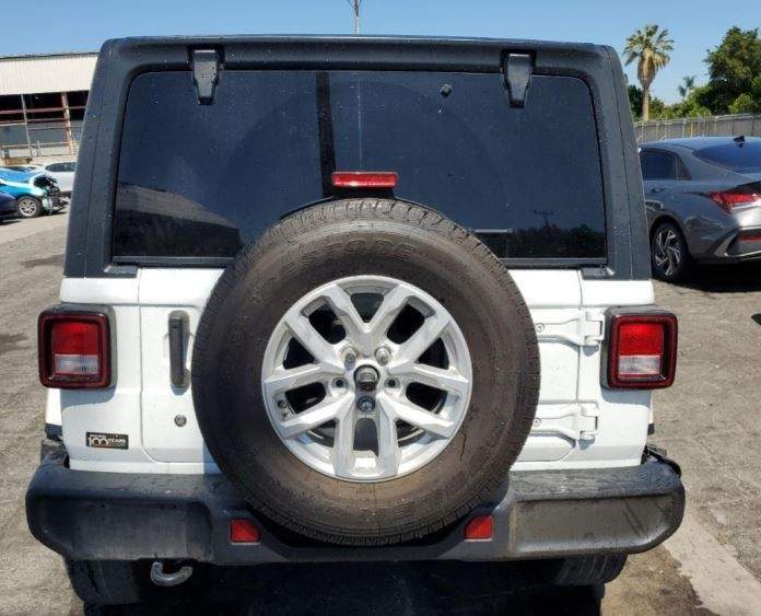 2020 Jeep Wrangler  Unlimited Sahara