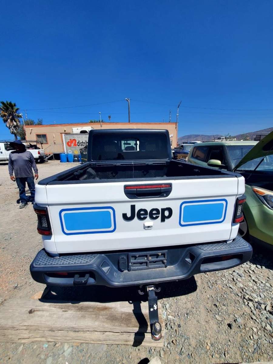 2020 Jeep GLADIATOR SPORT / SPORT ALTITUDE / SPORT S