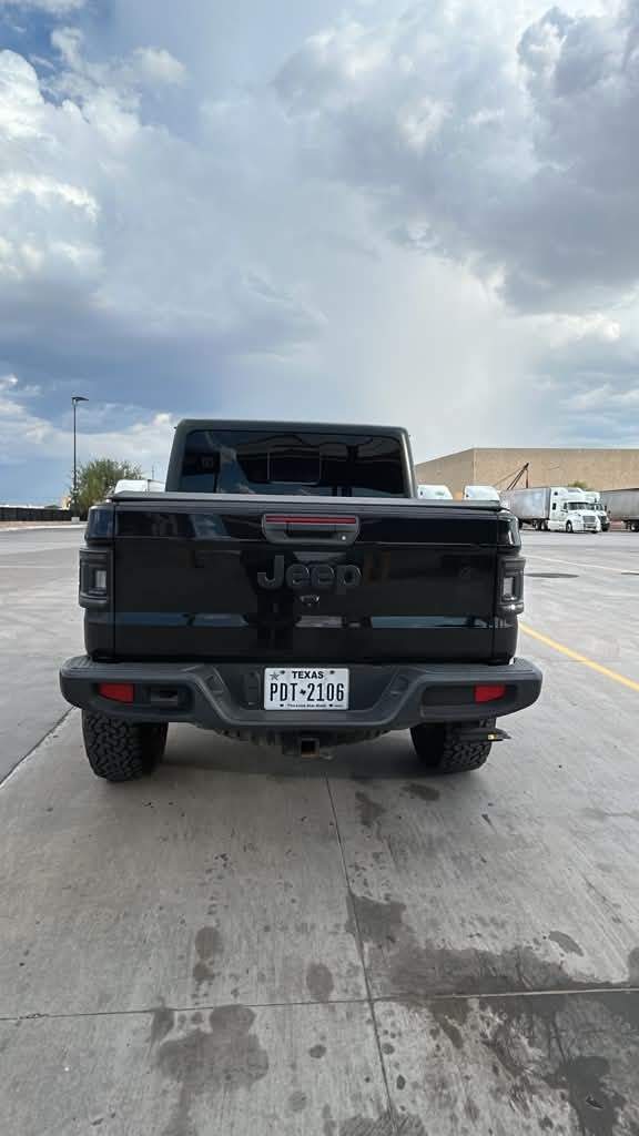 2021 Jeep Gladiator