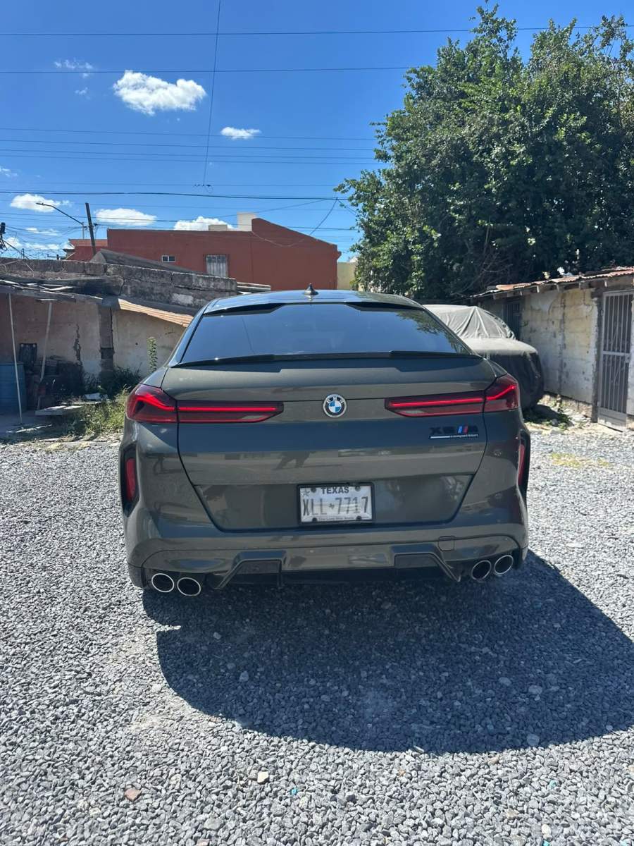 2022 BMW X6