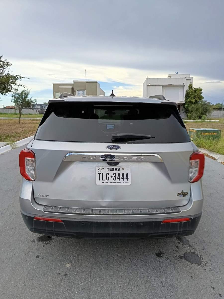 2021 Ford Explorer  XLT