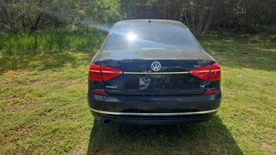 2016 Volkswagen Passat