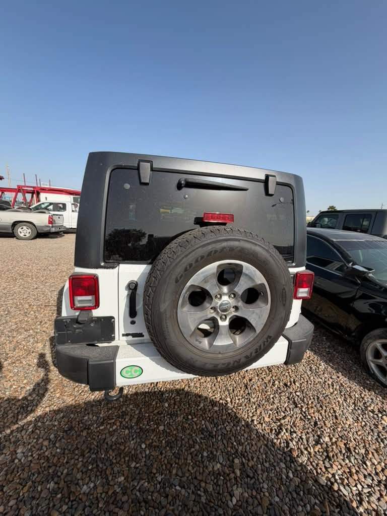 2016 Jeep Wrangler Unlimited Sahara