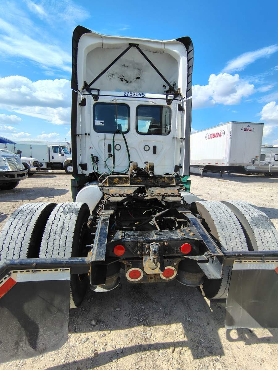 2019 Freightliner CASCADIA