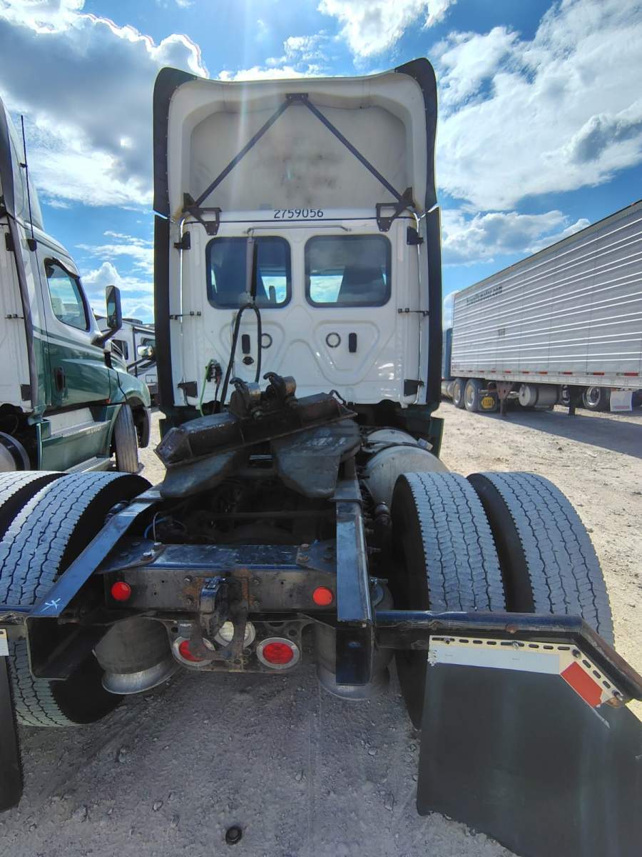 2019 Freightliner CASCADIA