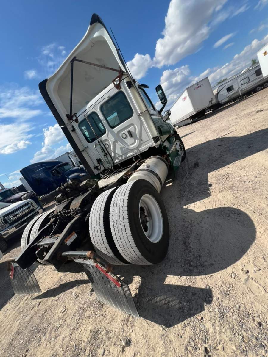 2019 Freightliner CASCADIA