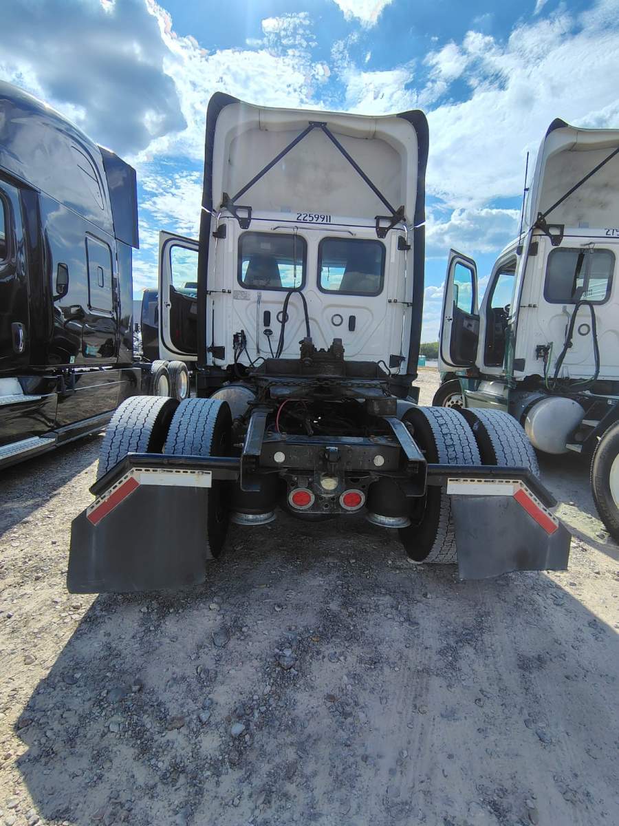 2019 Freightliner CASCADIA